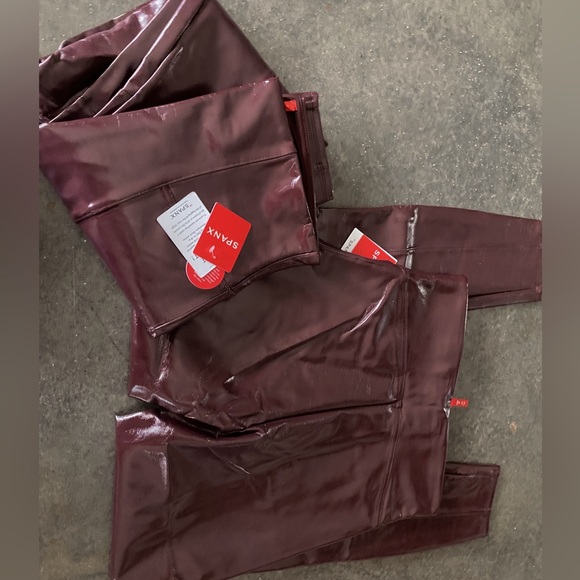 SPANX Women's Faux Leather Leggings NWT - Picture 4 of 4